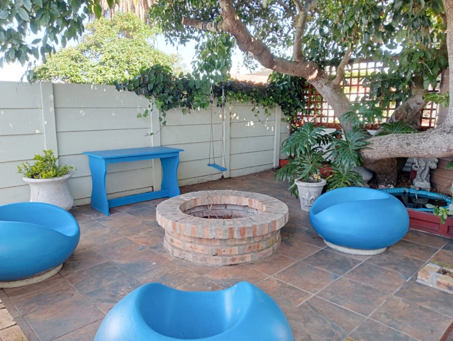 4 Bedroom Property for Sale in Morningside Eastern Cape